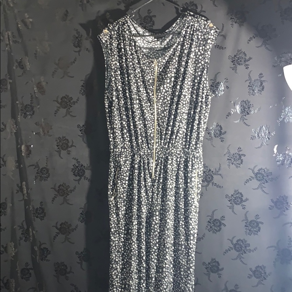 Black and white jumpsuit!!!